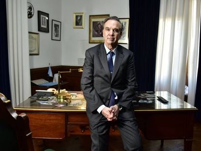 Miguel Ángel Pichetto en su despacho del Senado argentino, tras la entrevista con EL PAÍS.