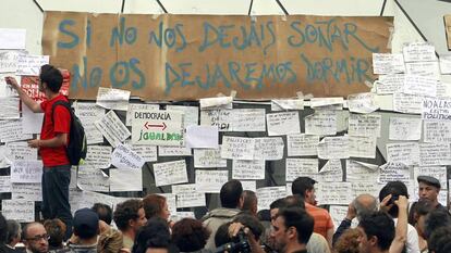 Acampada en la Puerta del Sol de Madrid vinculada movimiento 15-M, en mayo de 2011.