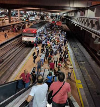 La estación de Atocha este lunes a las siete de la mañana.
