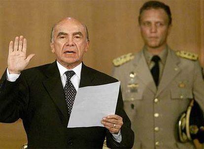 Pedro Carmona, durante el golpe contra Chávez en 2002.