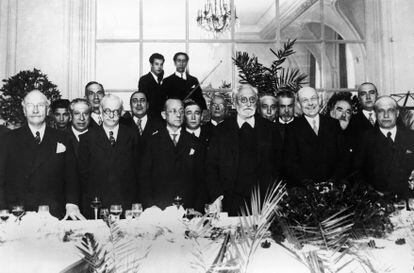 Alejandro Lerroux, José Giral Pereira, Miguel De Unamuno, Luis Jiménez de Asúa y José Ortega y Gasset, en 1933.