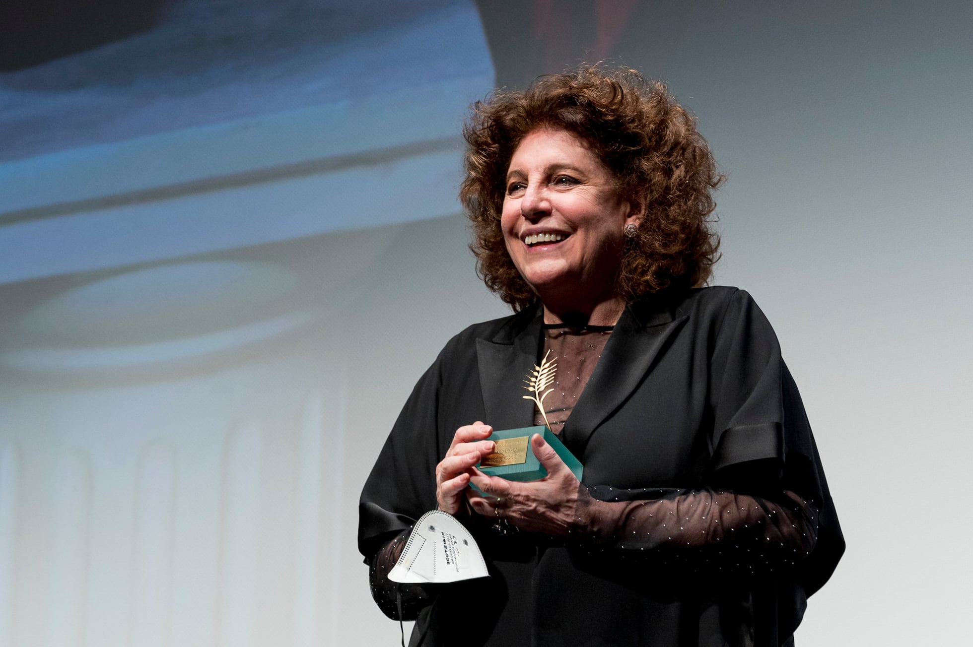 Chapi Lopez Charo López: “Con esta nariz y este perfil, no me dejaron hacer comedia ...