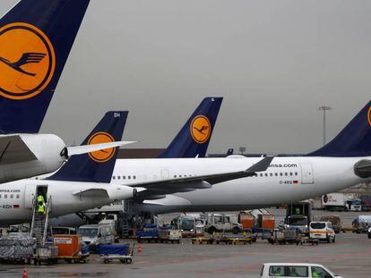 Aviones de Lufthansa en el aeropuerto de Fráncfort. 