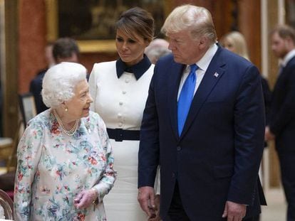  La reina Isabel recibe a Donald Trump. 