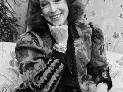 Helen Gurley Brown posa durante una entrevista en 1982.