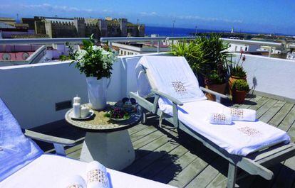 Terraza privada en el Hotel Misiana de Tarifa (Cádiz).