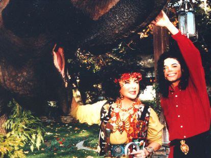 Diamantes, elefantes y Disney: la extravagante amistad entre Michael Jackson y Elizabeth Taylor