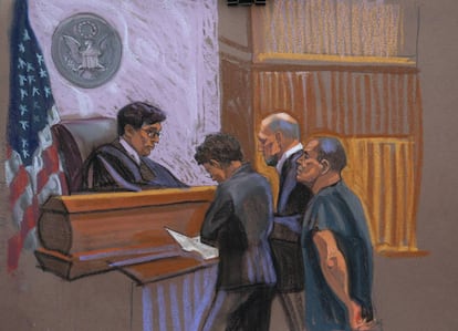 El Chapo Guzmán frente a un juez federal, en un dibujo.