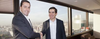 El consejero delegado de Madiva, Juan José Divassón, y Carlos Torres, director de Banca Digital de BBVA.