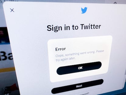 Mensaje de error al tratar de conectarse a Twitter esta madrugada.