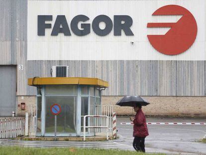 Entrada de la planta de Fagor CNA en Mondrag&oacute;n (Gipuzkoa).