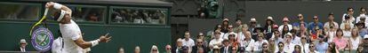 Nadal sirve contra Tsonga.