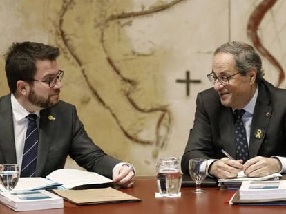 Pere Aragonès i Quim Torra, en la reunió del Govern aquest dimarts.
