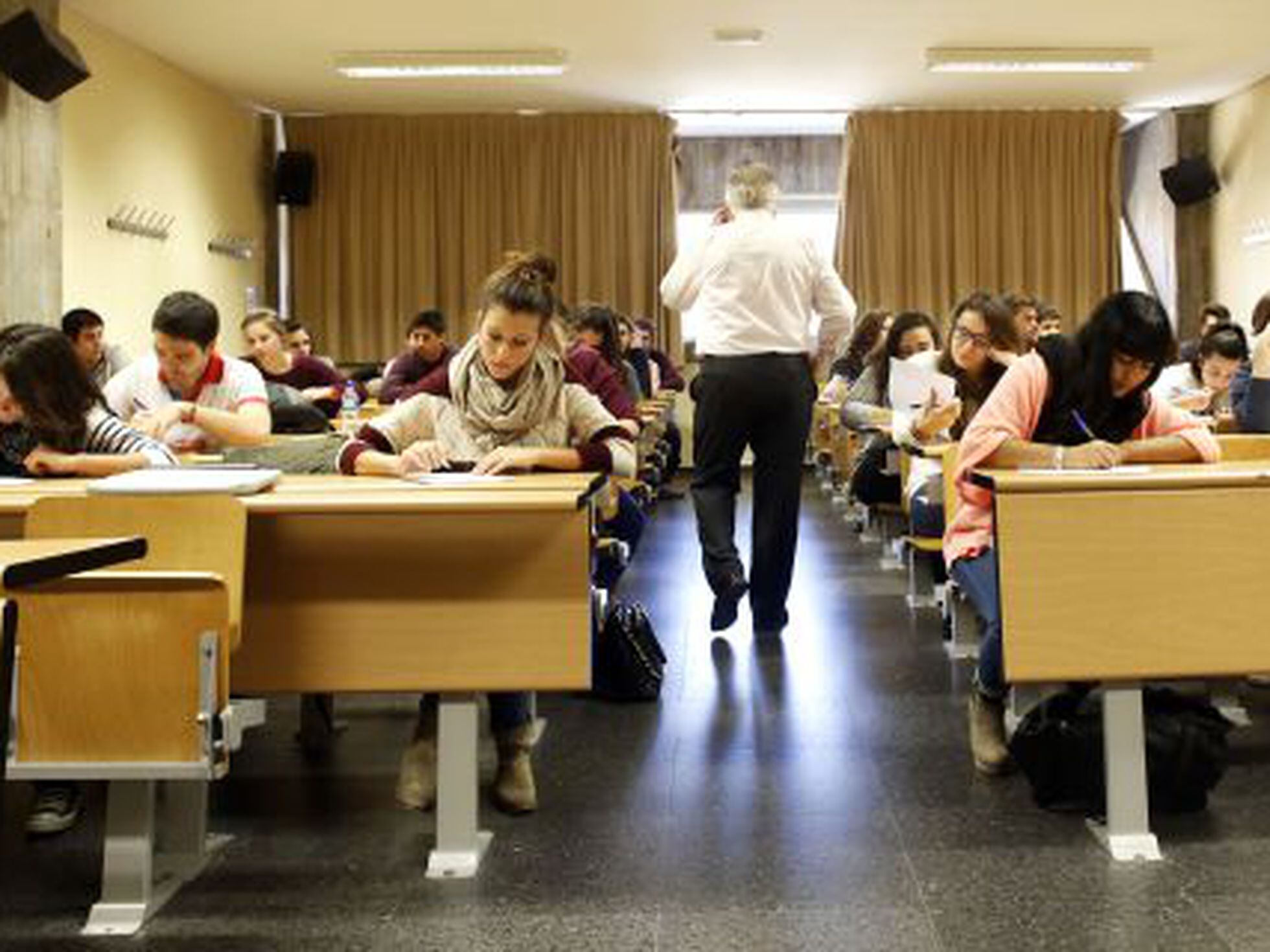 Un 15% de aulas españolas todavía no tiene Pizarra Digital - Visto de Otro  Lado