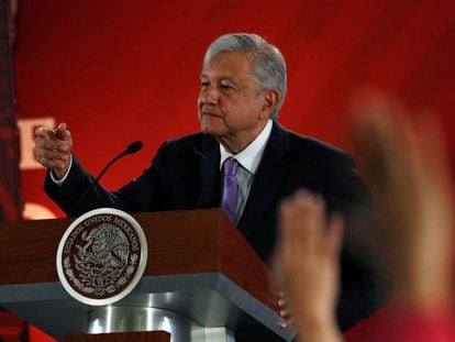 López Obrador explica el plan para Pemex. 