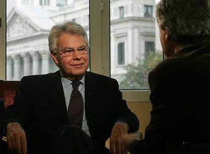 Felipe González en la entrevista con  Iñaki Gabilondo.