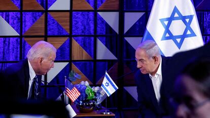 Biden conversaba el 18 de octubre con el primer ministro israelí, Benjamín Netanyahu, en Tel Aviv.