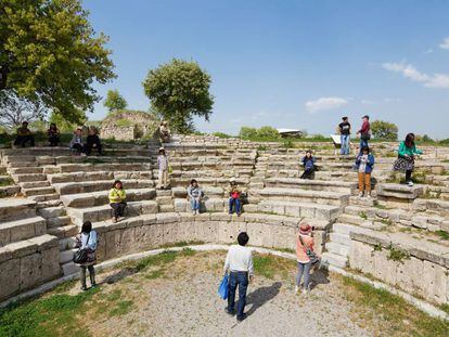 Restos del odeón romano de la antigua ciudad de Troya, al oeste de Turquía.