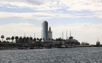 Recreación de cómo se vería la Torre del Puerto en Málaga una vez terminada.