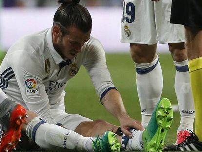 Bale, tras sufrir la lesión. REUTERS / Vídeo: ATLAS