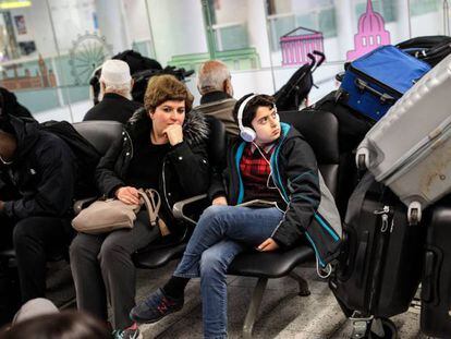 El segundo aeropuerto de Londres vuelve a operar tras cerrar por segunda vez en dos días