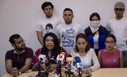 Miembros de la coalición universitaria y de la Alianza Cívica.