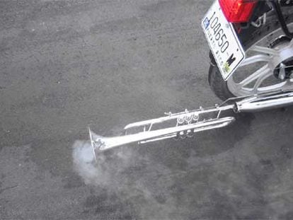 'Returning a sound', de Allora & Calzadilla (Cuba/Estados Unidos), realizado en 2005.