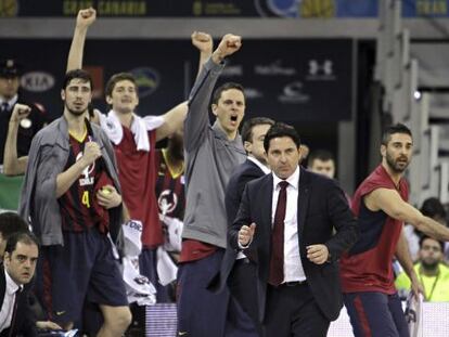 El banquillo del Barcelona durante el encuentro contra Unicaja.