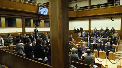 Los parlamentarios se mantuvieron dos minutos en silencio