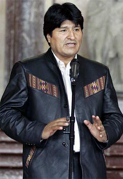 El presidente de Bolivia, Evo Morales, durante su comparecencia ante los medios en el Palacio de Egmont, en Bruselas.