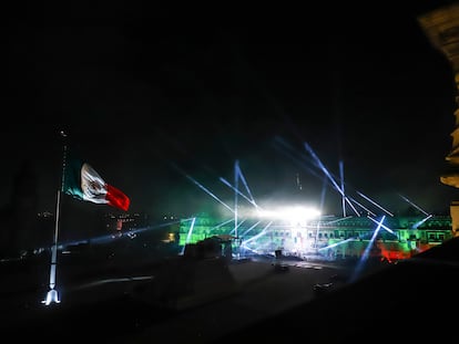 Vista general de la plaza principal del Zócalo durante el Grito de Independencia, el 15 de septiembre de 2021, en Ciudad de México.