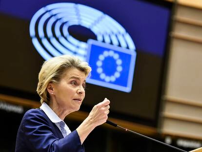 La presidenta de la Comisión Europea, Ursula von der Leyen, durante su intervención este miércoles ante el Parlamento Europeo en Bruselas.
