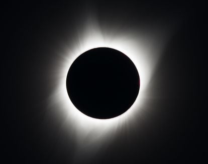 Eclipse solar total