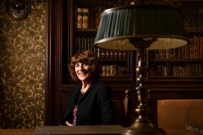 Beatriz González López-Valcárcel en la Real Academia de Medicina de Cataluña.