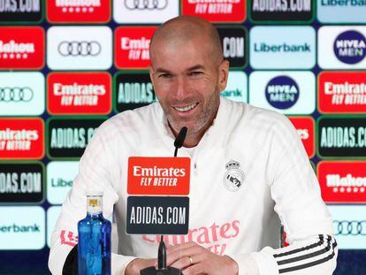 Zinedine Zidane da positivo por Covid-19