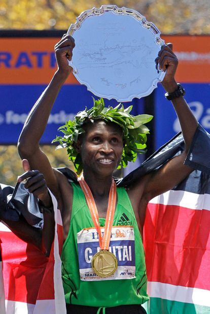 El keniano Geoffrey Mutai, tras ganar el maratón de Nueva York.