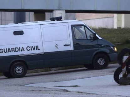 Un furg&oacute;n de la Guardia Civil, en una imagen de archivo. 