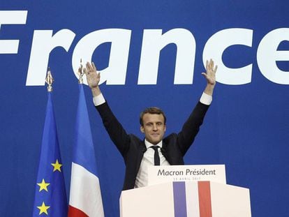 Macron celebra su resultado en la primera vuelta de las elecciones presidenciales francesas 