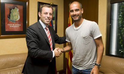 Rosell y Guardiola, en julio de 2010.