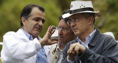 Zuluaga y Uribe, en un acto electoral. 