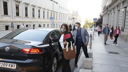 Adriana Lastra, vicesecretaria general del PSOE, a su llegada a la reunión de crisis de Gobierno este lunes en el Congreso.