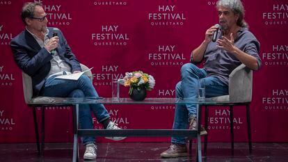 Jan Martínez Ahrens y Fernando León de Aranoa en el Hay Festival 2023 en Querétaro.