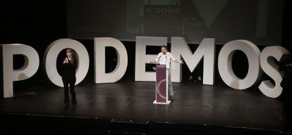 Clausura de la asamblea ciudadana de Podemos, el 15 de noviembre. 