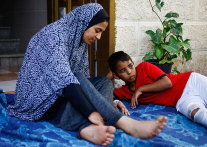 Dima Allamdani, de 16 años, ha perdido a sus padres y siete hermanos en un bombardeo israelí sobre Gaza, el pasado 17 de octubre.