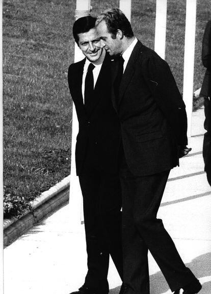 Juan Carlos I y Adolfo Suárez, en 1976.