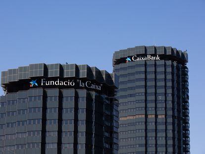 Exterior de la sede de CaixaBank en la avenida Diagonal, en Barcelona.