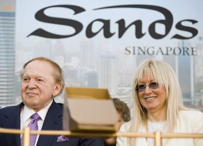 Sheldon Adelson, presidente y consejero delegado de Las Vegas Sands, y su mujer, Miriam Adelson.