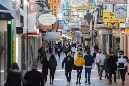 La calle peatonal de San Miguel, en Torremolinos, una de las localidades malagueñas con más residentes británicos.