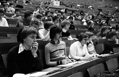 Una clase en la Universidad Ruhr de Bochum, en Alemania, en enero de 1978.