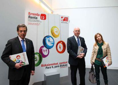 Presentación de la campaña de la Renta de 2012 de la Hacienda de Bizkaia.